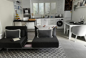 Luxury Boutique Self-Contained Private Granny Flat with Accommodation Burleigh