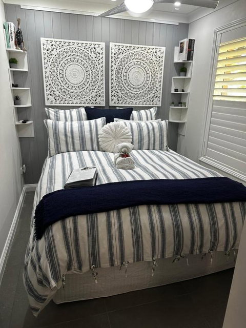 Luxury Boutique Self-Contained Private Granny Flat - Accommodation Burleigh 1