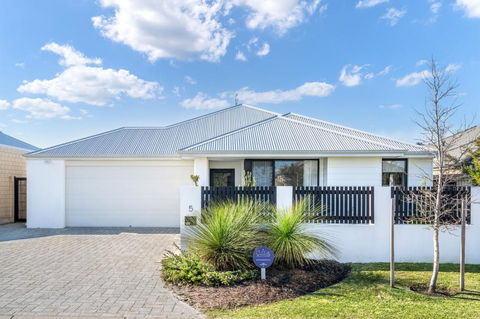 MAINBREAK - DUNSBOROUGH - Accommodation Burleigh 0