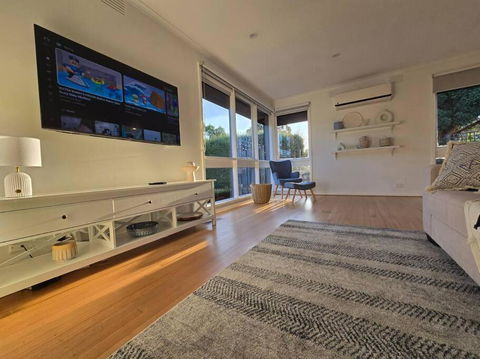 Meadow View Cottage - Accommodation Burleigh 3