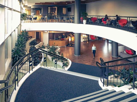 Mercure Sydney Parramatta - Accommodation Burleigh 2