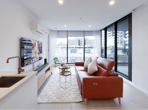 Modern Luxury 2B2B Sky Garden SmartTV - Accommodation Burleigh 0