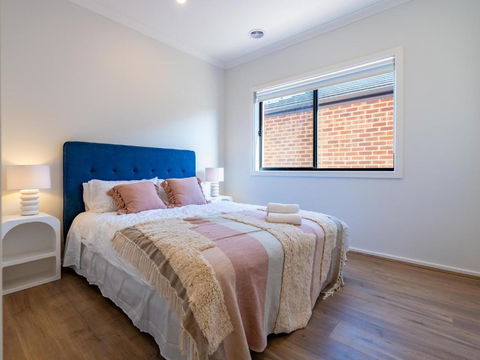 Modern New Homly House At Clyde - Accommodation Burleigh 3