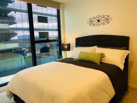 Moody Moon Apartment @ Sky Garden - Glen Waverley - Accommodation Burleigh 1