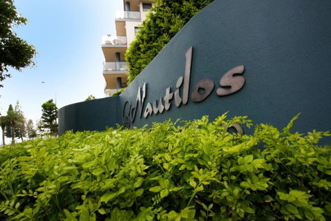 Nautilos On The Harbour - Accommodation Burleigh 1