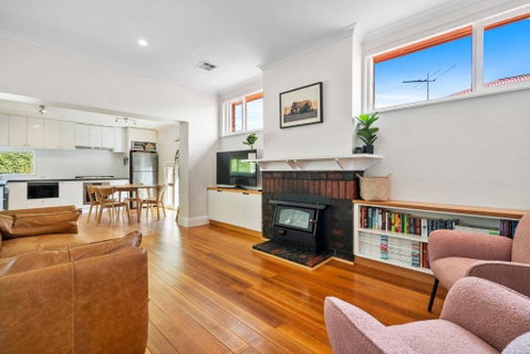 New Town Bungalow - A Leafy Family Haven - Accommodation Burleigh 0