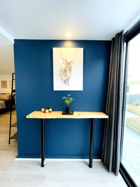 Newly Renovated Contemporary Private Studio Near Hobart CBD And Airport - Accommodation Burleigh 1