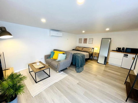 Newly Renovated Contemporary Private Studio Near Hobart CBD And Airport - Accommodation Burleigh 0