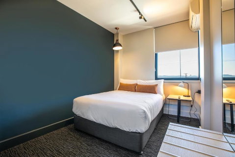 Nightcap At Chardons Corner Hotel - Accommodation Burleigh 3