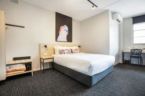 Nightcap At The Charles Hotel - Accommodation Burleigh 0