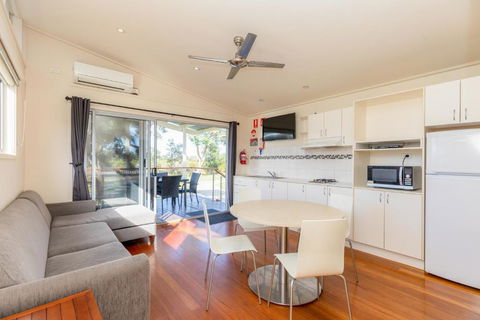 NRMA Eastern Beach Holiday Park - Accommodation Burleigh 0