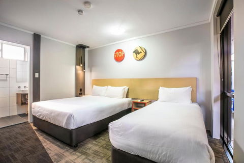 Nightcap At Jamison Hotel - Accommodation Burleigh 1
