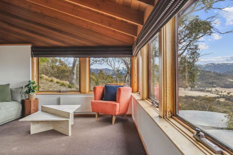 Nowhere Lodge - Accommodation Burleigh 2