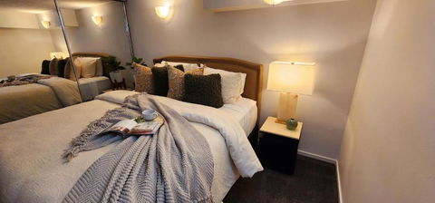 NYC Loft Brisbane, Free Parking! - Accommodation Burleigh 0