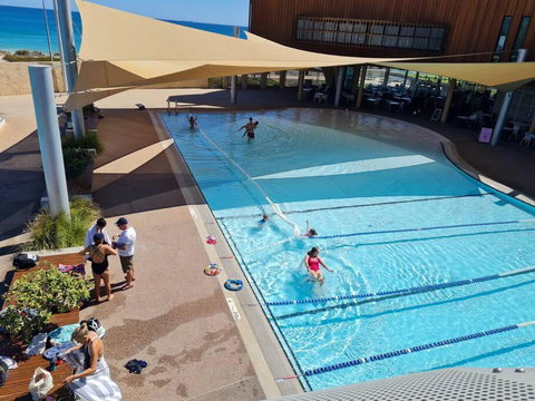 Oceanic Escape 50m To Beach - Accommodation Burleigh 1