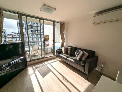 Onsite Parking, Self Check-in - Accommodation Burleigh 3