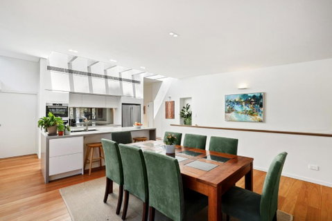 Paradise Villa - Pittwater Views - Accommodation Burleigh 1