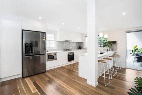 Park Avenue Terrace 1 Just 4km CBD - Accommodation Burleigh 2
