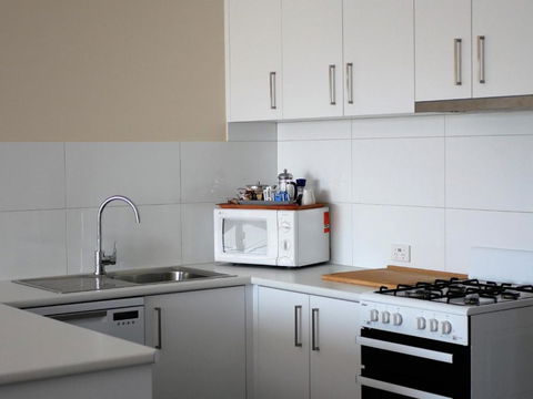 Parkview Motor Inn And Apartments - Accommodation Burleigh 1