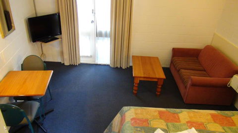 Pathfinder Motel - Accommodation Burleigh 2