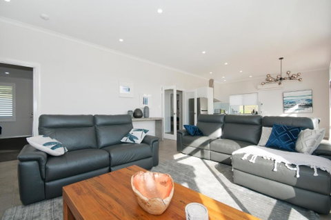 Peaceful Ridge Resort - Accommodation Burleigh 2