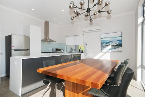 Peaceful Ridge Resort - Accommodation Burleigh 1