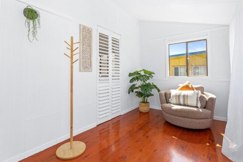 Perfect Cooee Bay Beach Getaway! - Accommodation Burleigh 1