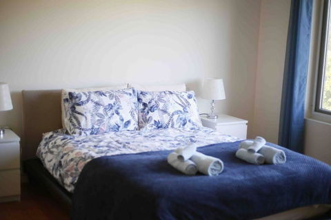 Perfectly Modern Living Home In Burwood - Accommodation Burleigh 2
