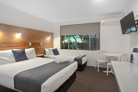 Pleasant Way River Lodge - Accommodation Burleigh 1