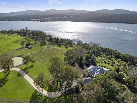 Pointe Rapide Estate - Accommodation Burleigh 3