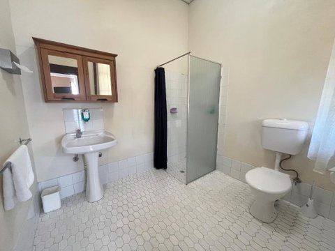 Princes Lodge Motel - Accommodation Burleigh 1
