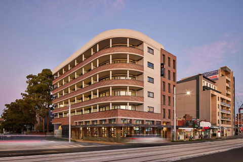 Punthill Parramatta - Accommodation Burleigh 2