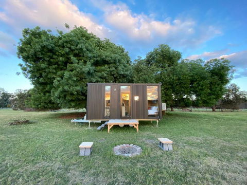 Pyrenees Views By Tiny Away - Accommodation Burleigh 0
