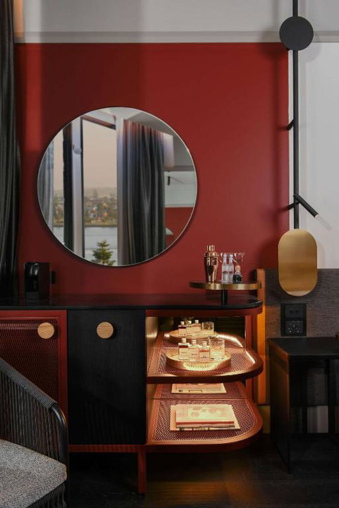 QT Newcastle - Accommodation Burleigh 2