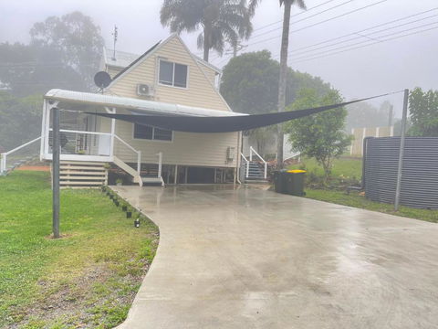 Quiet, Cozy And Calm 3 Bedroom House. - Accommodation Burleigh 3