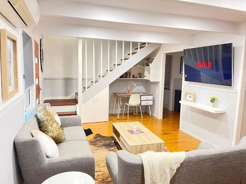 Quiet, Cozy And Calm 3 Bedroom House. - Accommodation Burleigh 0