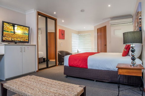 Aspley Carsel Motor Inn - Accommodation Burleigh 0