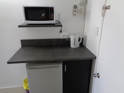 Aspley Sunset Motel - Accommodation Burleigh 2
