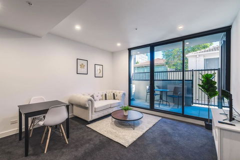 Astrina Deluxe 1 Bedroom - Accommodation Burleigh 0