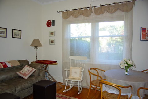 At Eleven - La Petite Maison - Accommodation Burleigh 0