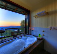 At Remingtons Private Cottages  Lodge - Accommodation Burleigh