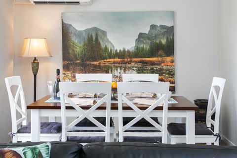 At Rita's - Accommodation Burleigh 2