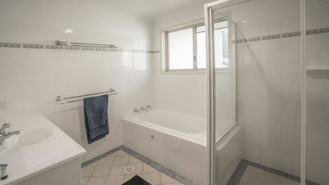 Atlantis On Lake Conjola - Sandra St 1 Lake Conjola - Accommodation Burleigh 3