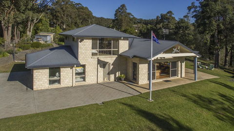 Atlantis On Lake Conjola - Sandra St 1 Lake Conjola - Accommodation Burleigh 0