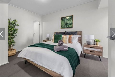 AU1 - Long Stay W Balcony RiverViews Fast WiFi - Accommodation Burleigh 2