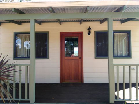 Augusta Chalet - Accommodation Burleigh 1