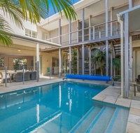 Augusta House - Accommodation Burleigh