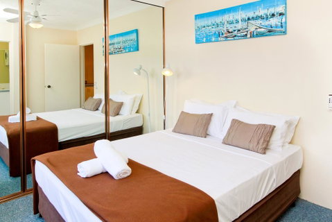 Aussie Resort - Accommodation Burleigh 3