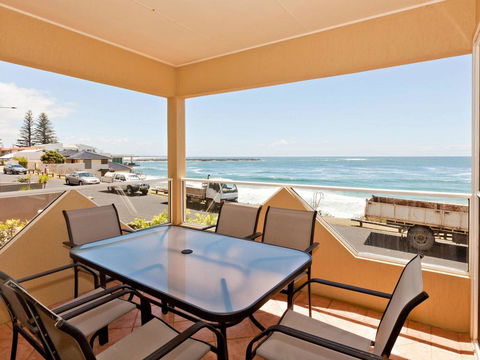 Avalon 2- Uninterrupted Views- Almost On The Beach! - Accommodation Burleigh 0