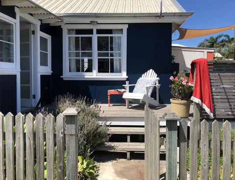 Avalon @Seafarers Beachfront - Accommodation Burleigh 0